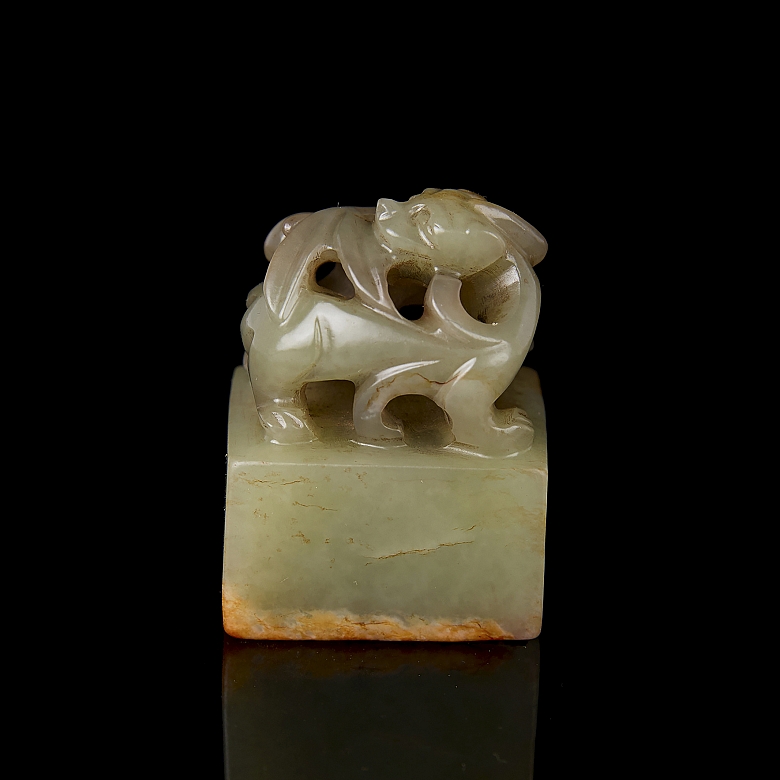Yellow jade ‘Dragon’ seal, Ming dynasty