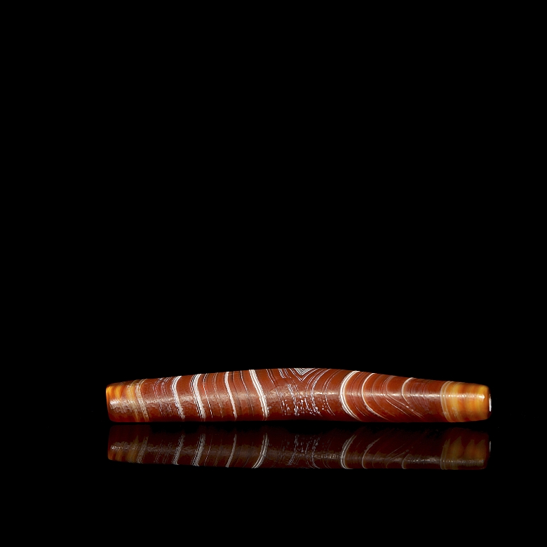 Red agate bead, Tang dynasty