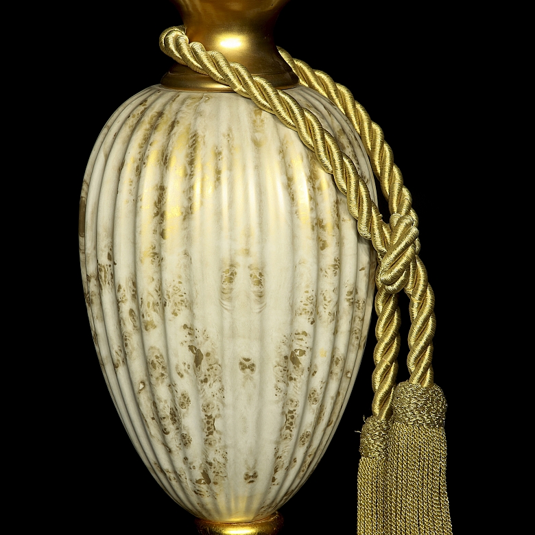 Table lamp with porcelain body, 20th century - 3