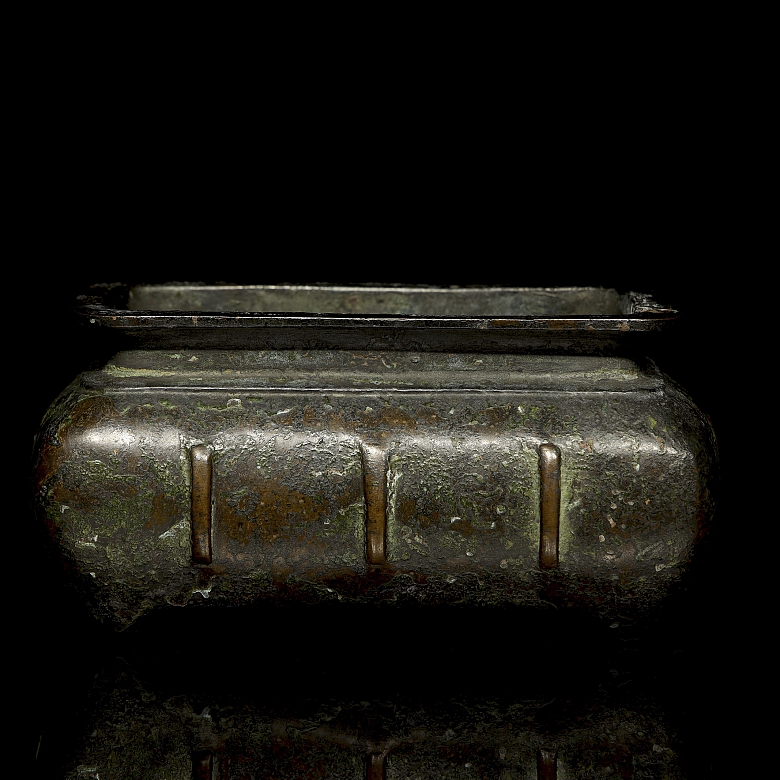 Incensario rectangular de bronce, con marca Chongzhen