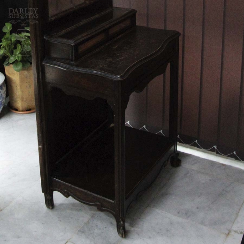 Mueble antiguo de madera - 4