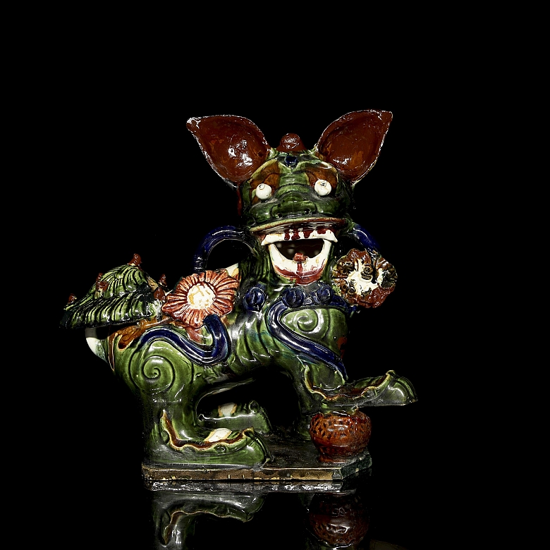 Figura de cerámica esmaltada 