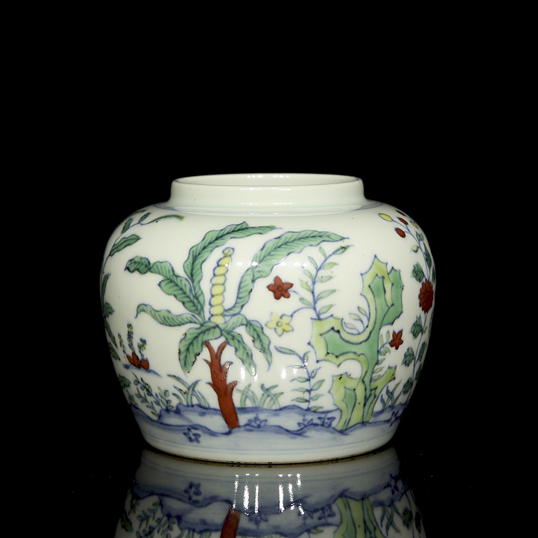 Recipiente de porcelana doucai