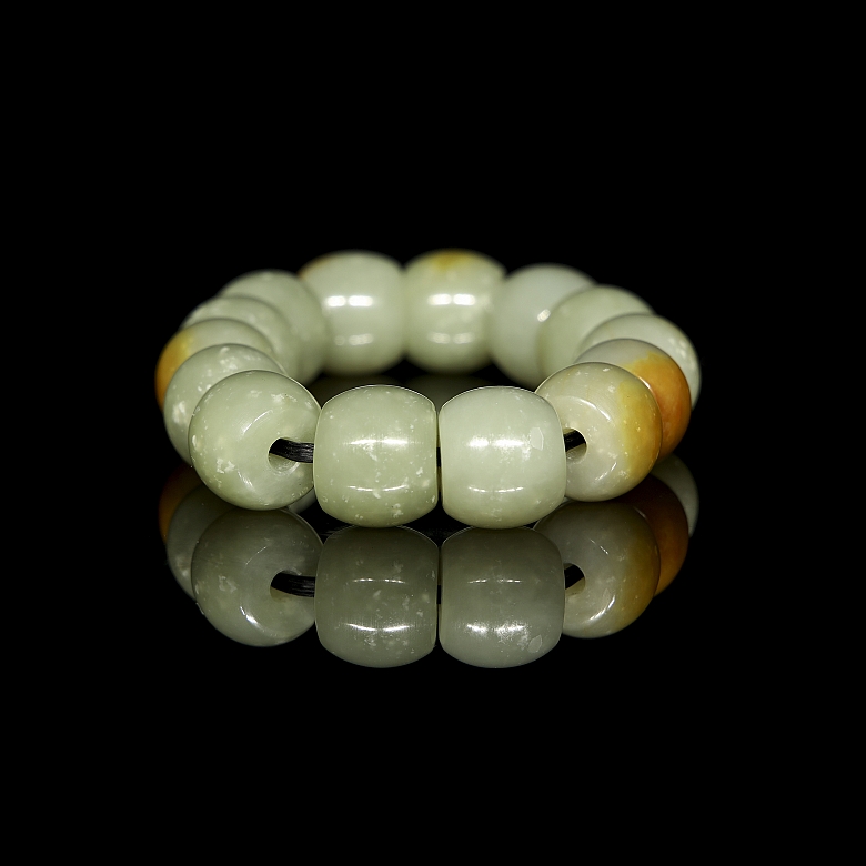 Pulsera de catorce cuentas de jade de Hetian, cultura Hongshang