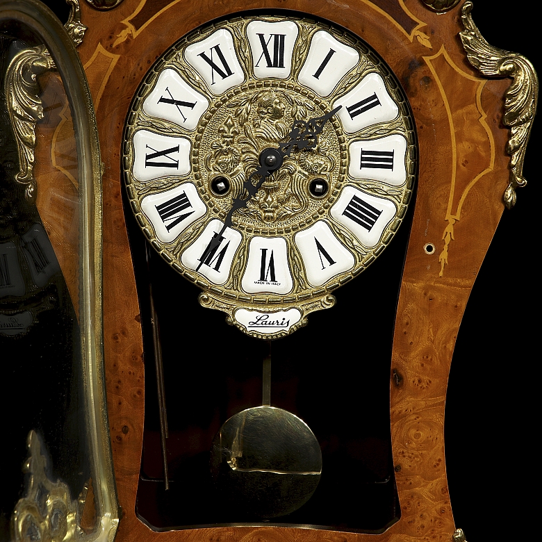Reloj de Consola Estilo Luis XV con pedestal, Lauris (Calibre 141-030), 1981