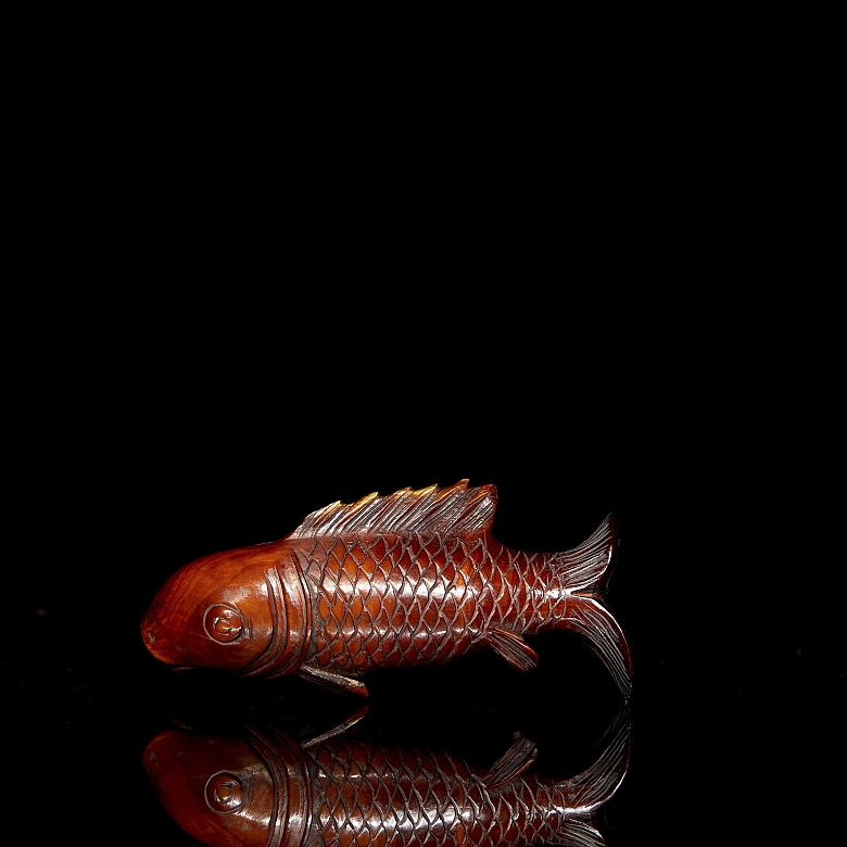 Figura de madera tallada