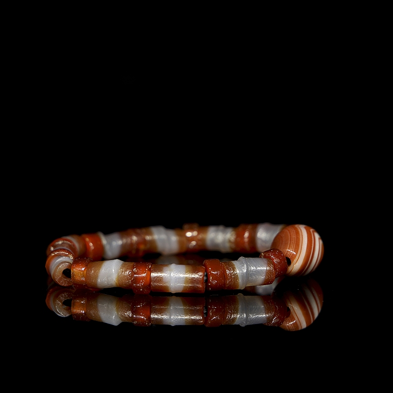 Antigua pulsera de cuentas y Dzi de ágata, dinastía Liao