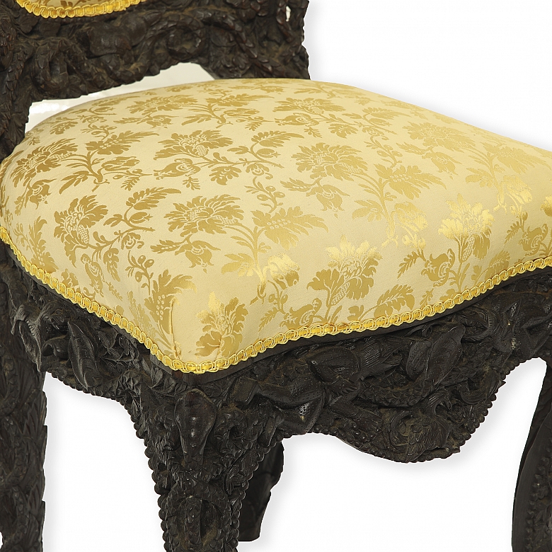 Pair of Thai carved wooden chairs, carved wood, 19th century - 6