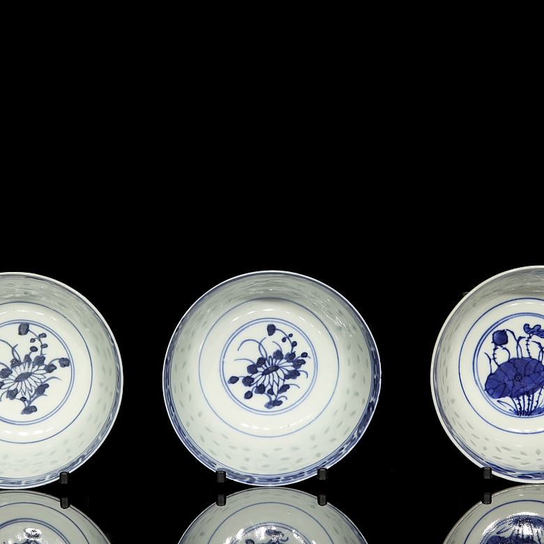 Juego de seis cuencos de porcelana