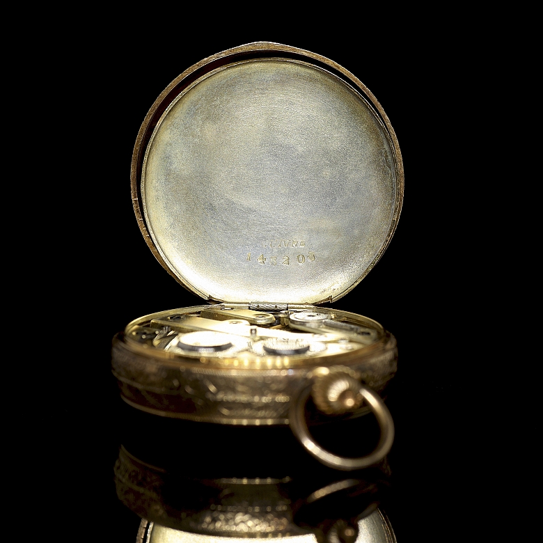 Reloj pequeño de bolsillo de oro amarillo