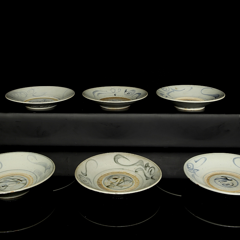 Juego de seis platos de cerámica esmaltada, dinastía Ming