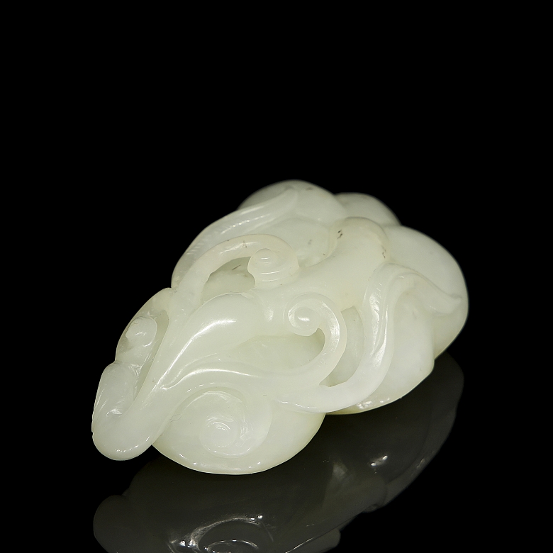 White jade figure ‘Lotus Root’, Qing dynasty - 5