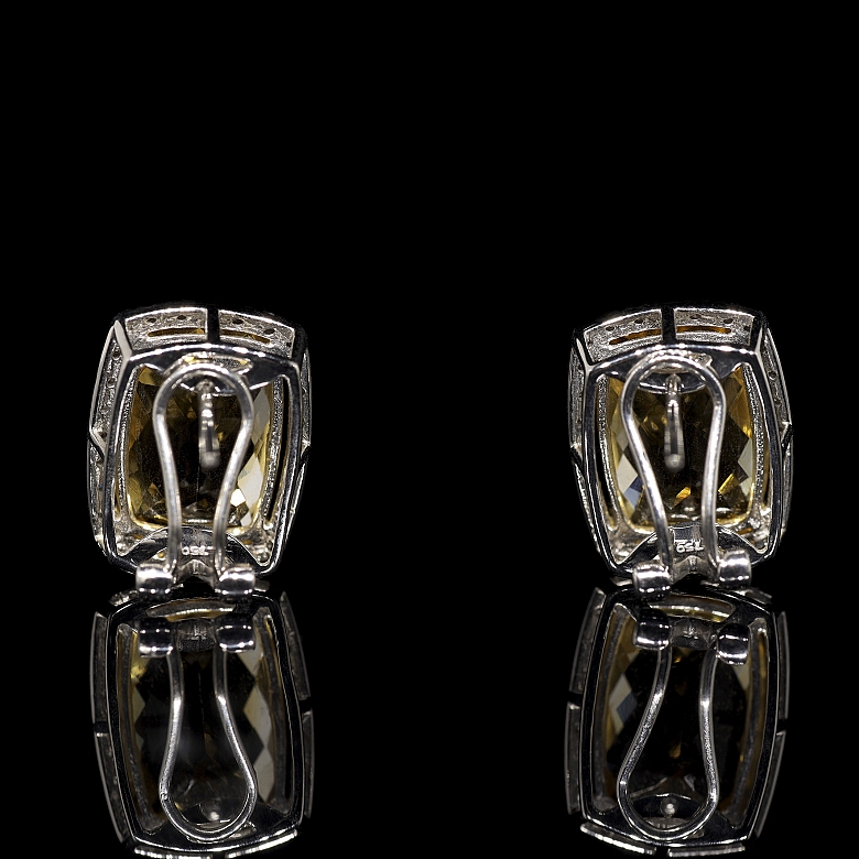 Pendientes en oro blanco de 18 kt con citrinos y diamantes