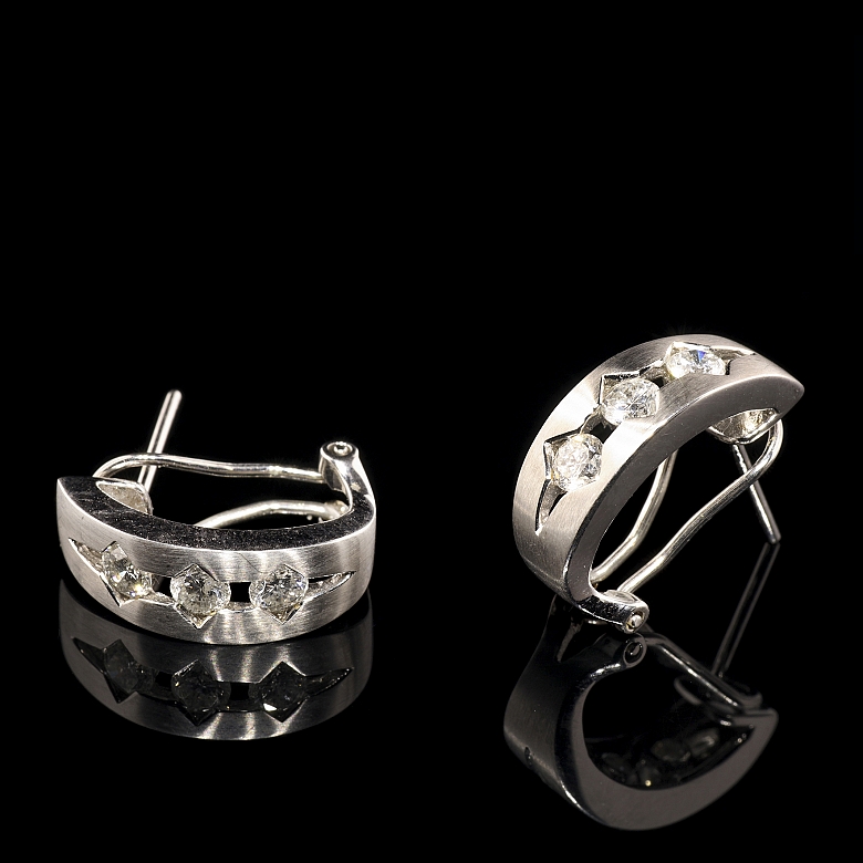 Pendientes de oro blanco 18K con diamantes