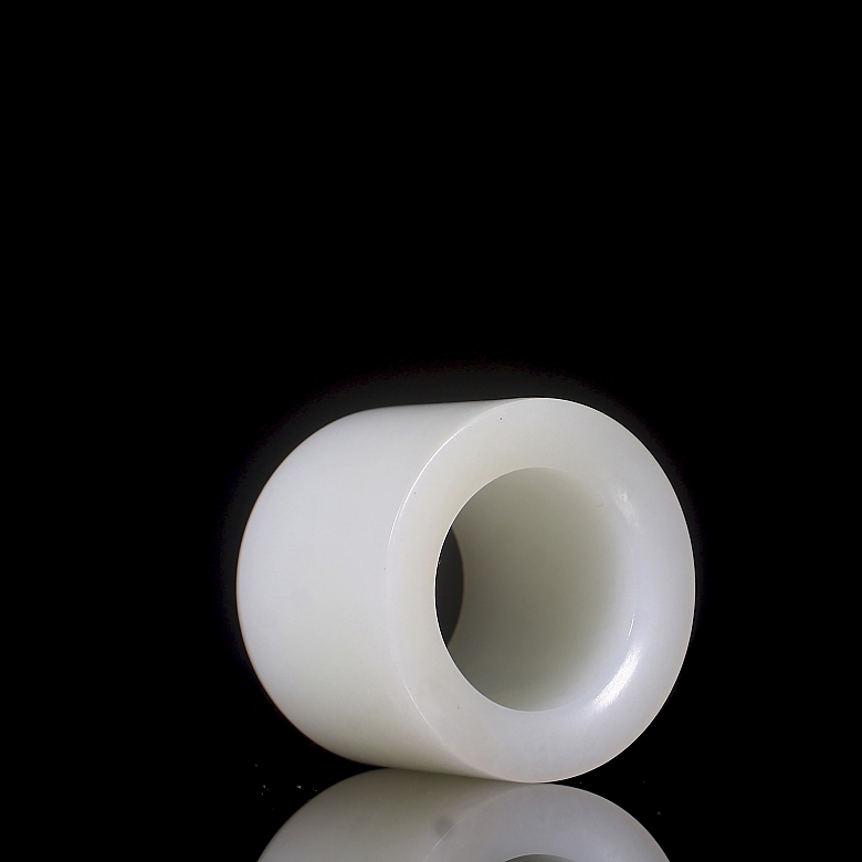 Conjunto caja y anillo de jade blanco de Hetian, dinastía Qing