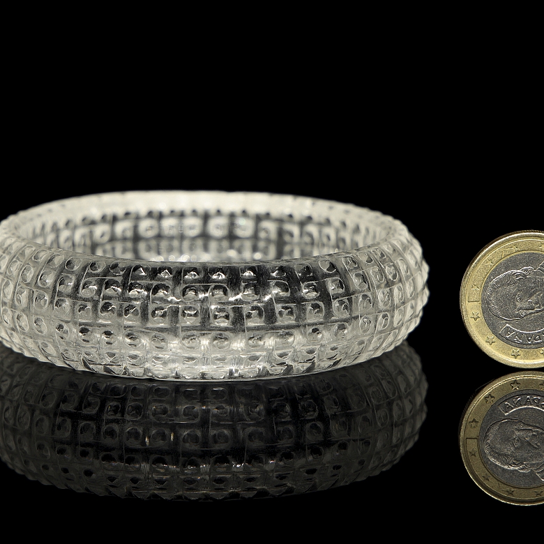 Carved Quartz bracelet, Warring States period