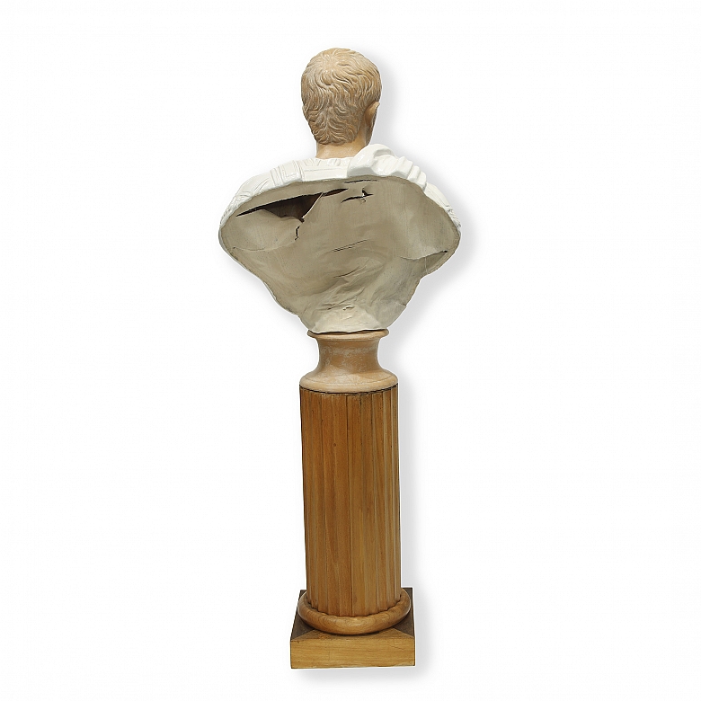 Busto sobre pedestal 