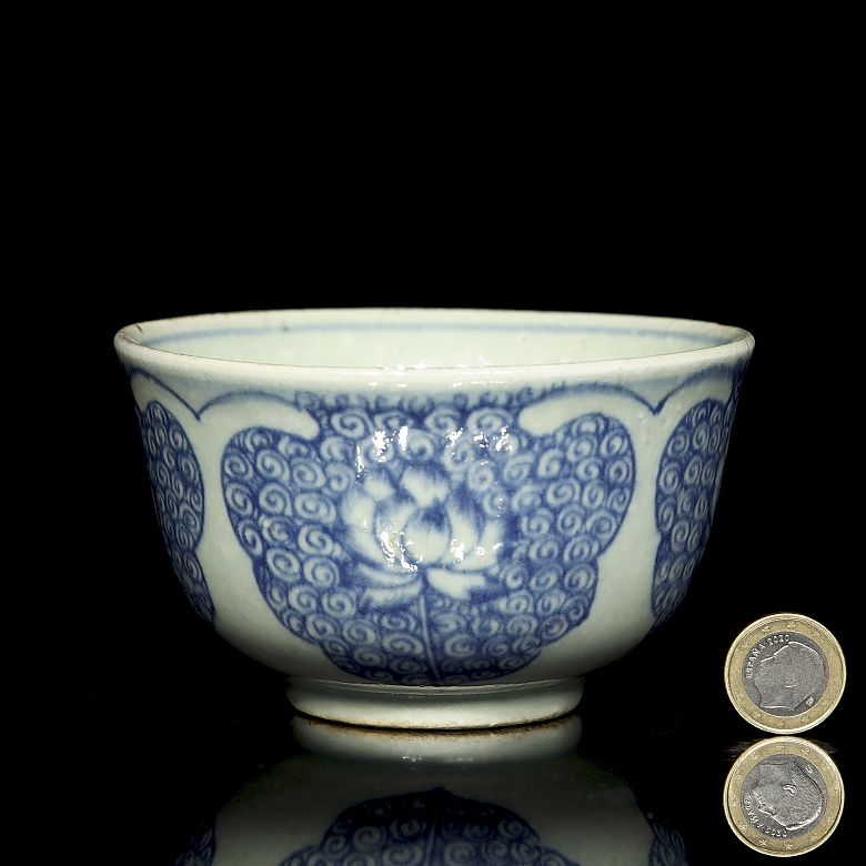 Cuenco de porcelana azul y blanco