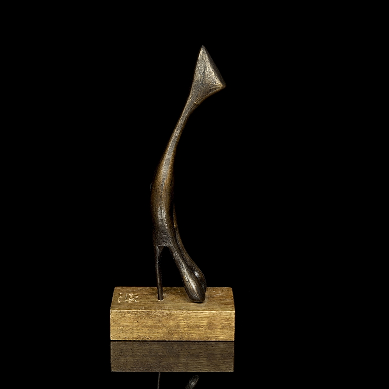 Alberto Sánchez (1895–1962) ‘Bird drinking water’