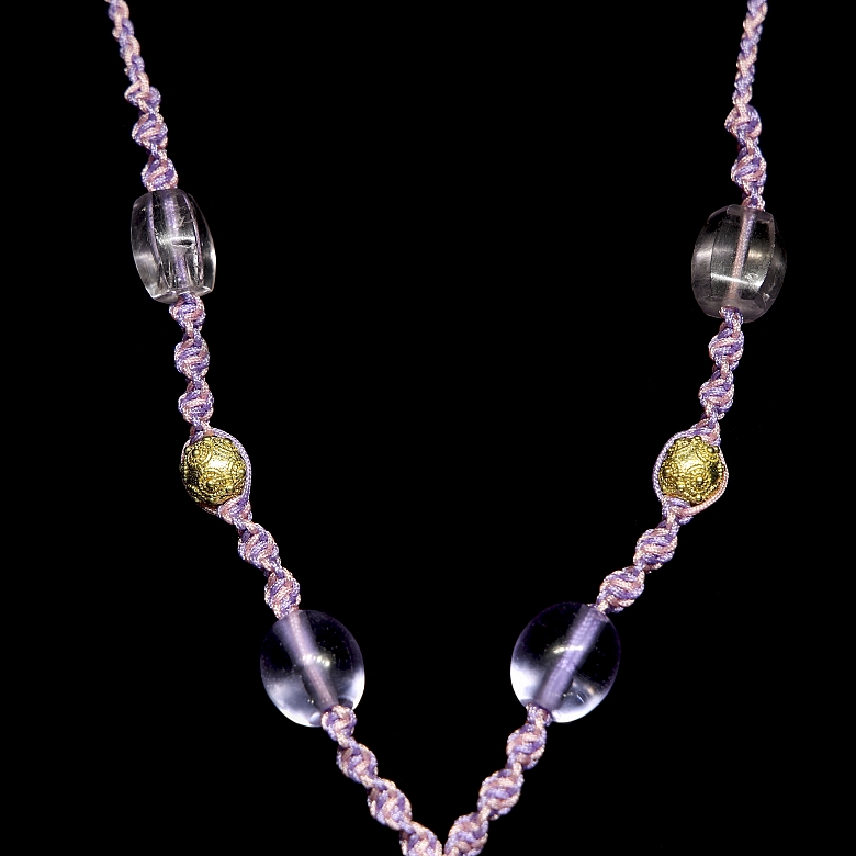 Colllar con cuentas de cuarzo rosa y bronce dorado