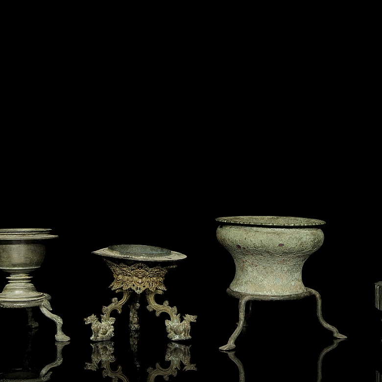 Four ancient bronze objects, Indonesia