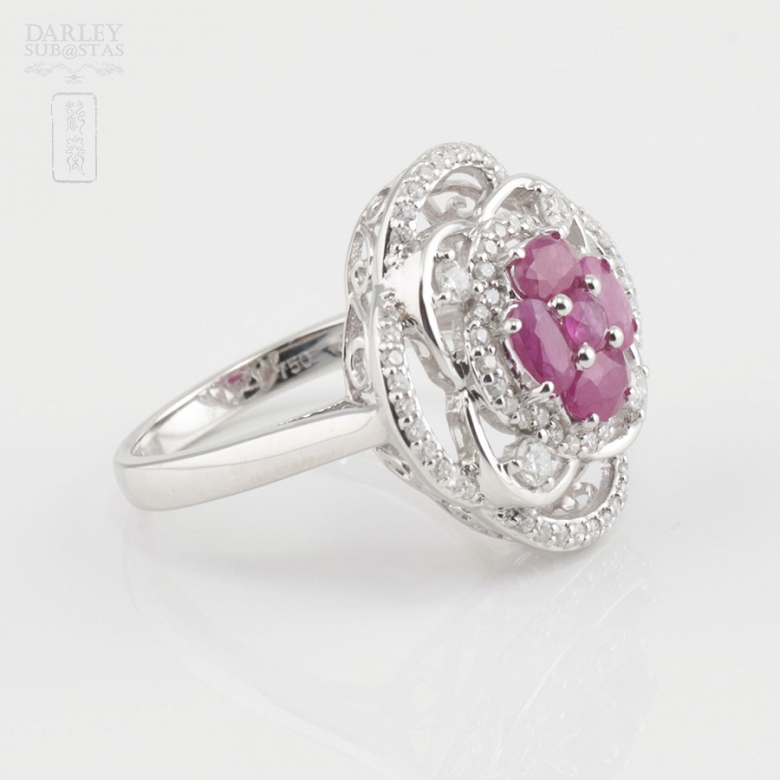 18K白金镶钻石配红宝石戒指 - 4