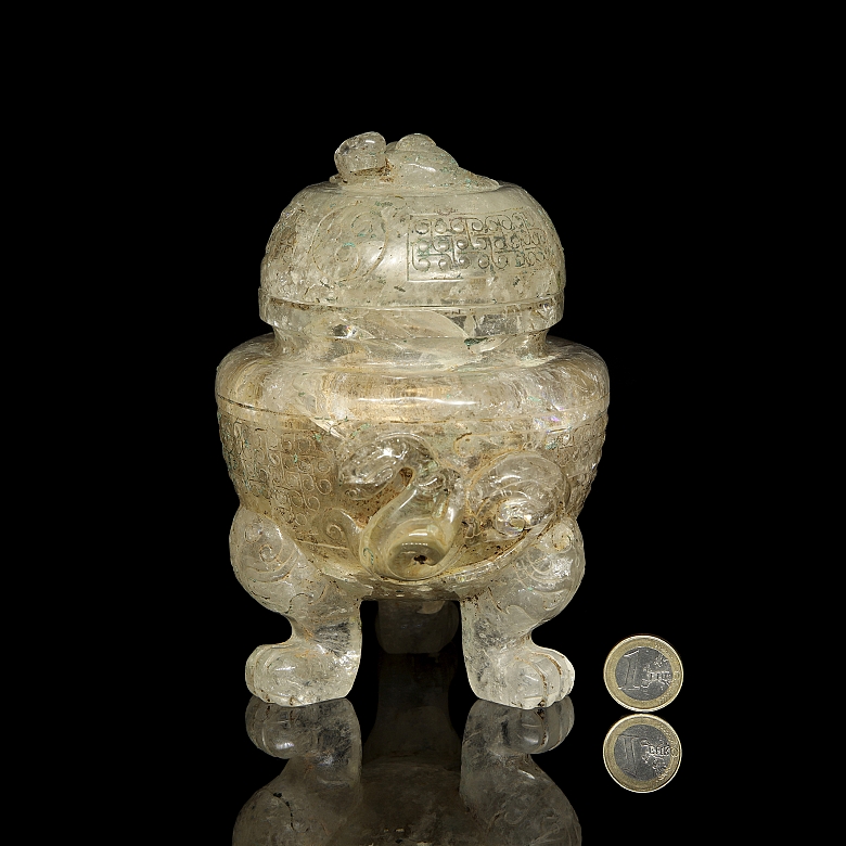 Incensario de cuarzo tallado