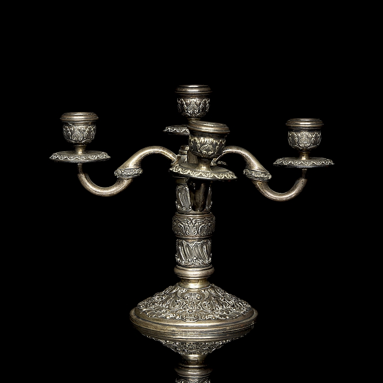 Chiseled silver candlestick, 20th century