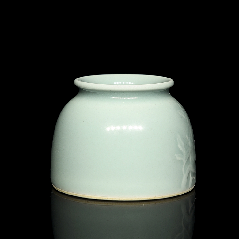 Recipiente de porcelana celadón 