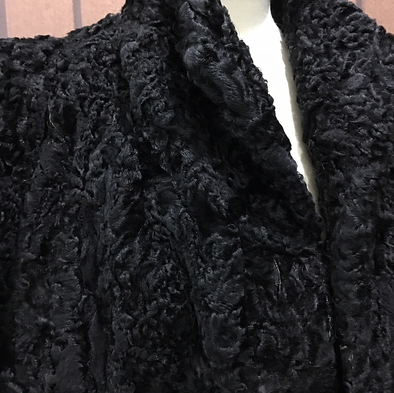 Abrigo corto de piel de astracán, - 5