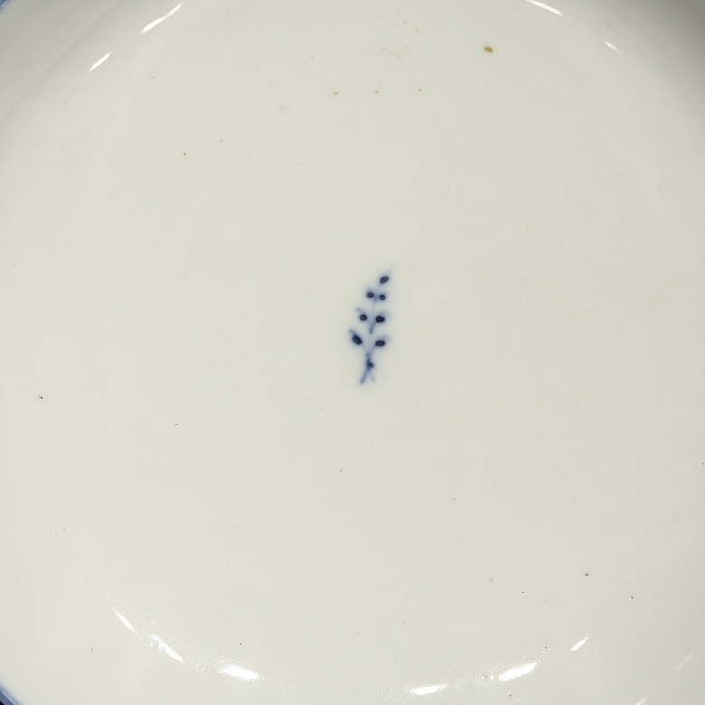 Pair of glazed ceramic plates, Meissen brand, 19th century