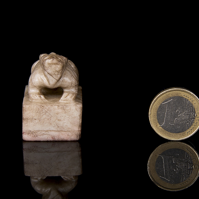 Carved jade ‘Beast’ seal, Ming dynasty