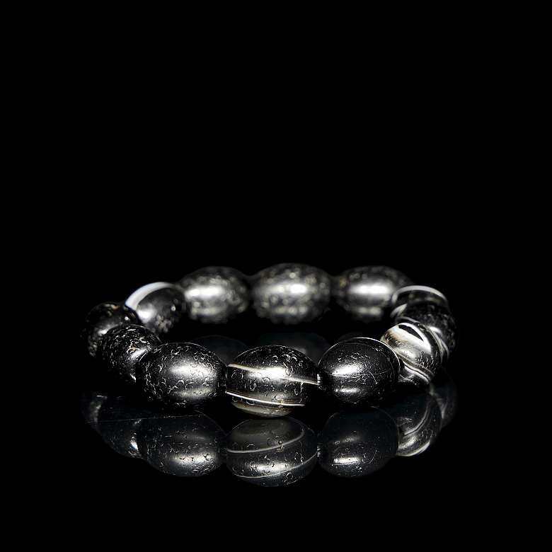 Pulsera de doce cuentas de ágata tallada, dinastía Liao