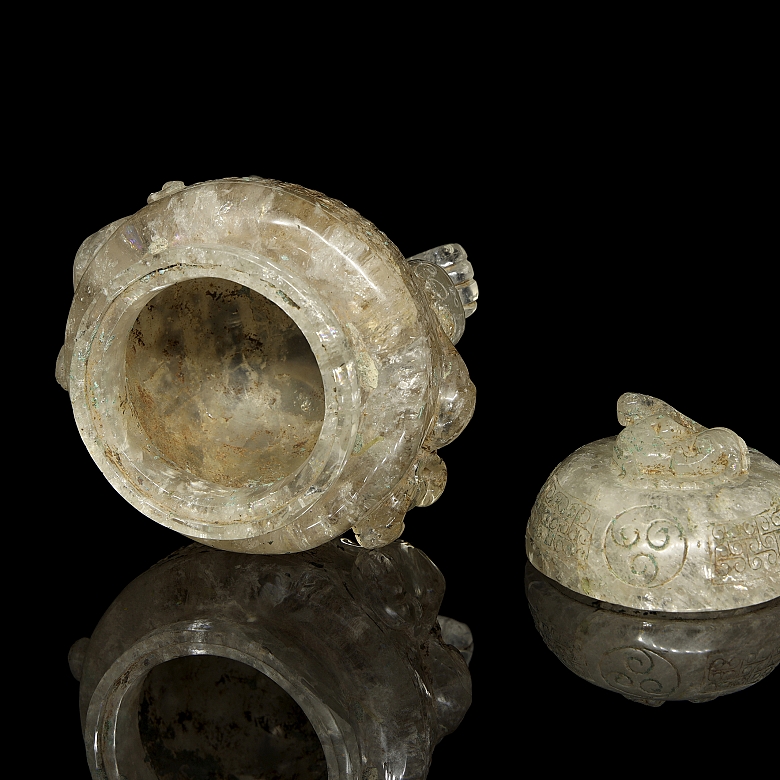 Incensario de cuarzo tallado