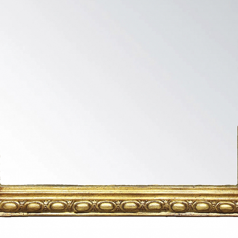 Espejo con marco dorado estilo Luis XV, s.XX