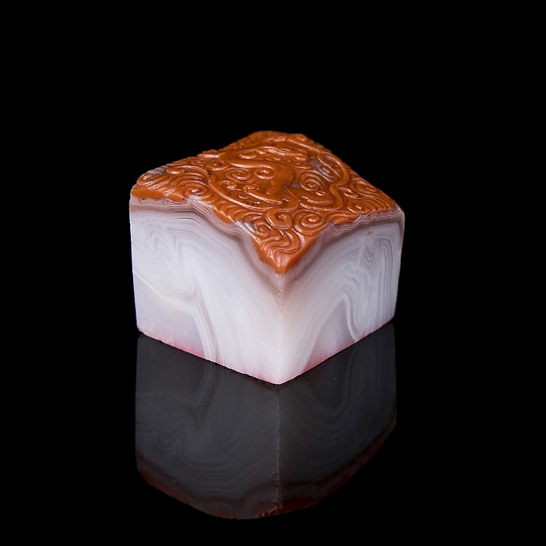 Nanhong seal ‘Dragon among clouds’, Qing dynasty