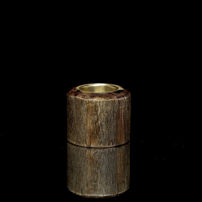 Anillo de arquero de madera chenxiagmu y metal, dinastía Qing