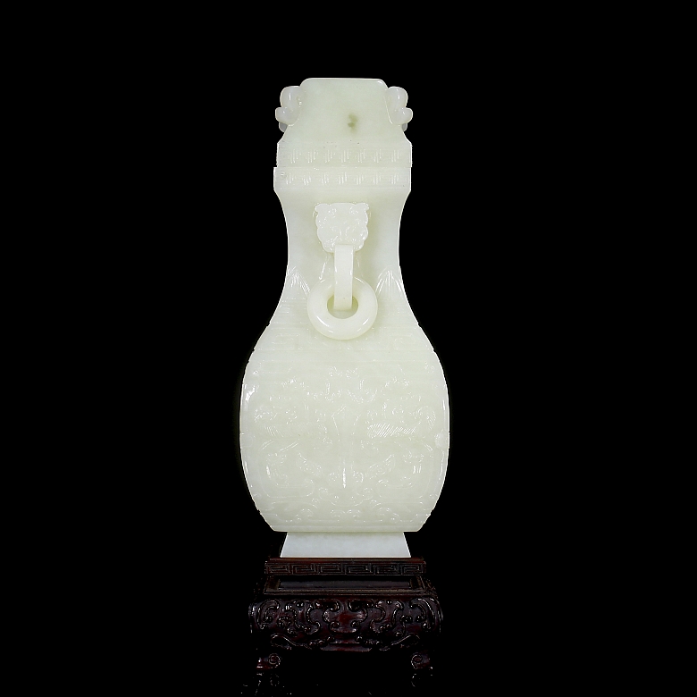 Jarrón de jade blanco Hetian con taotie, dinastía Qing