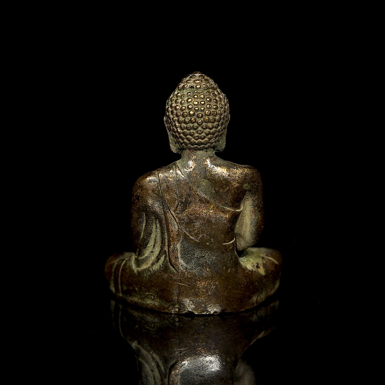 Gilded bronze figure ‘Shakyamuni’, Qing dynasty - 2