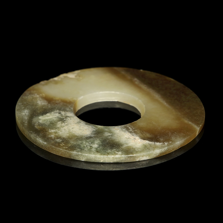 Carved jade pendant ‘Bi’, Han style - 3