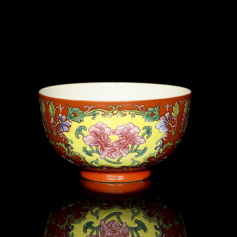 Cuenco de porcelana esmaltada 