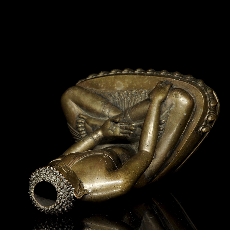Figura de bronce
