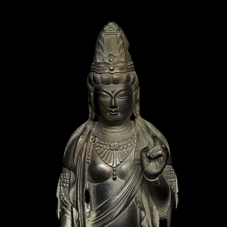 Escultura “Guanyin” en metal patinado, s.XX