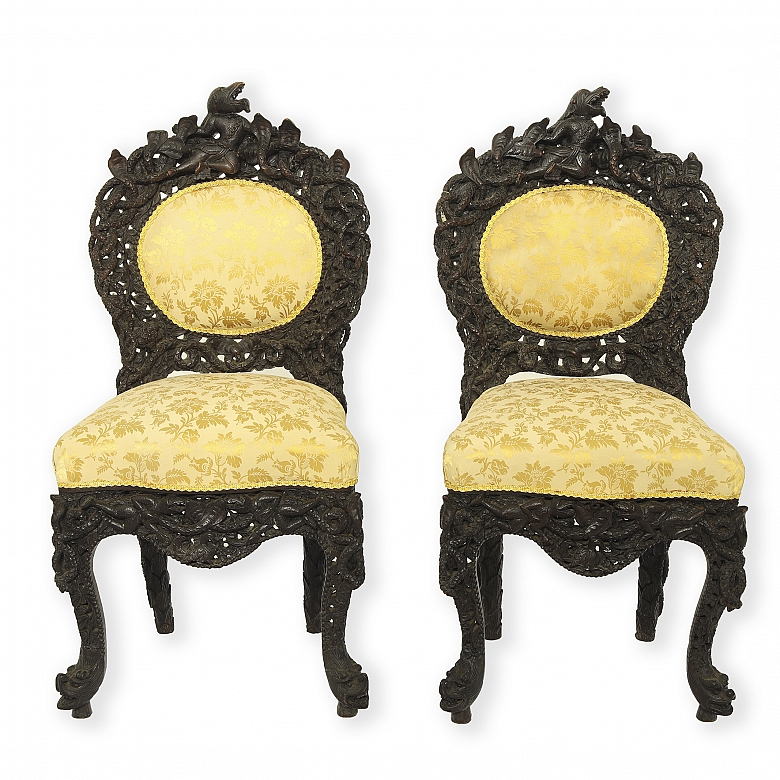 Pair of Thai carved wooden chairs, carved wood, 19th century - 8