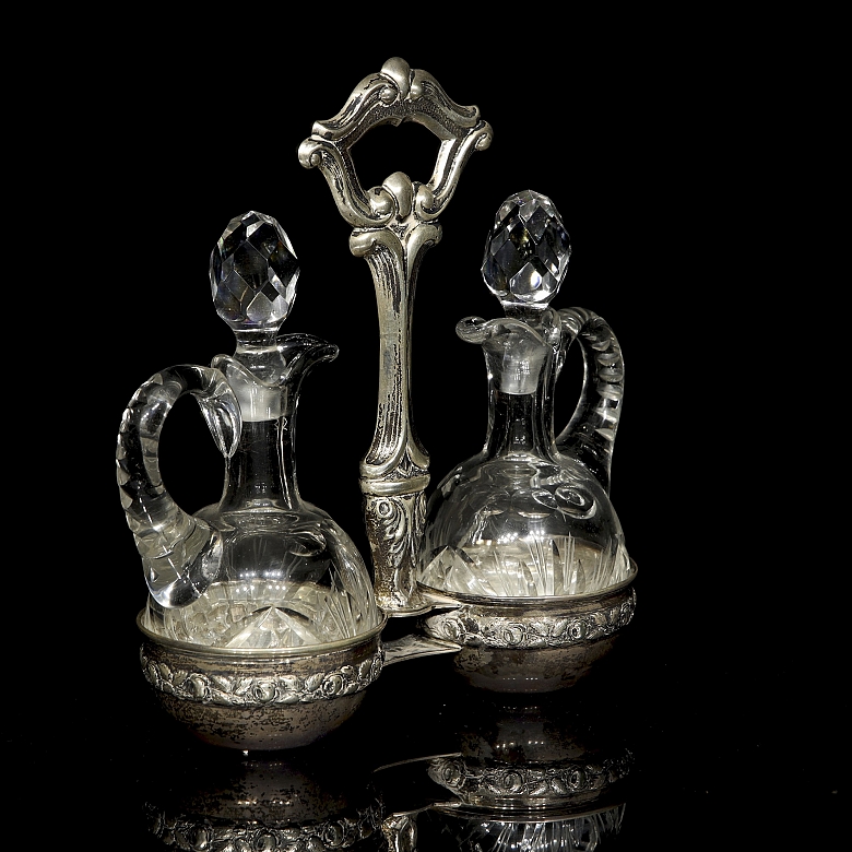 Juego de vinagrera y aceitera de cristal y plata, s.XX