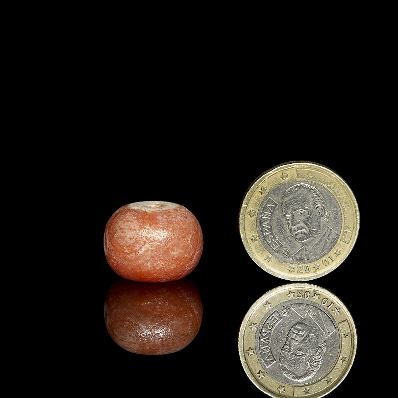 Ancient two-coloured agate bead - 6