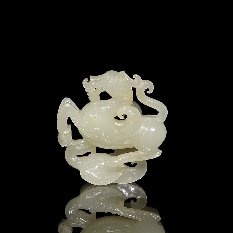 Amuleto de jade blanco