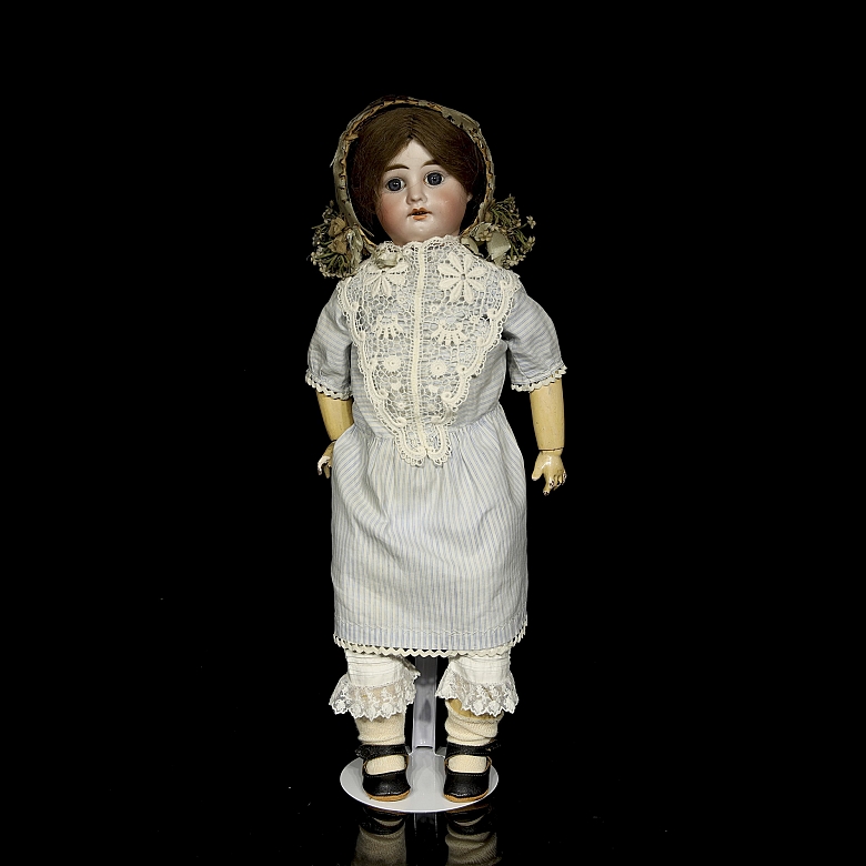 Muñeca de porcelana clásica, Alemania, pps. s.XX