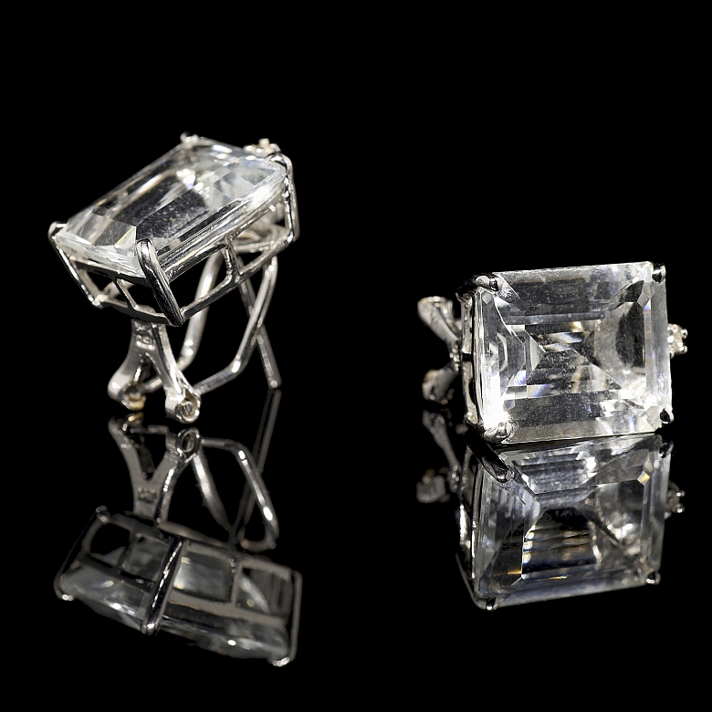 Pendientes en oro blanco de 18k, con aguamarina y diamantes