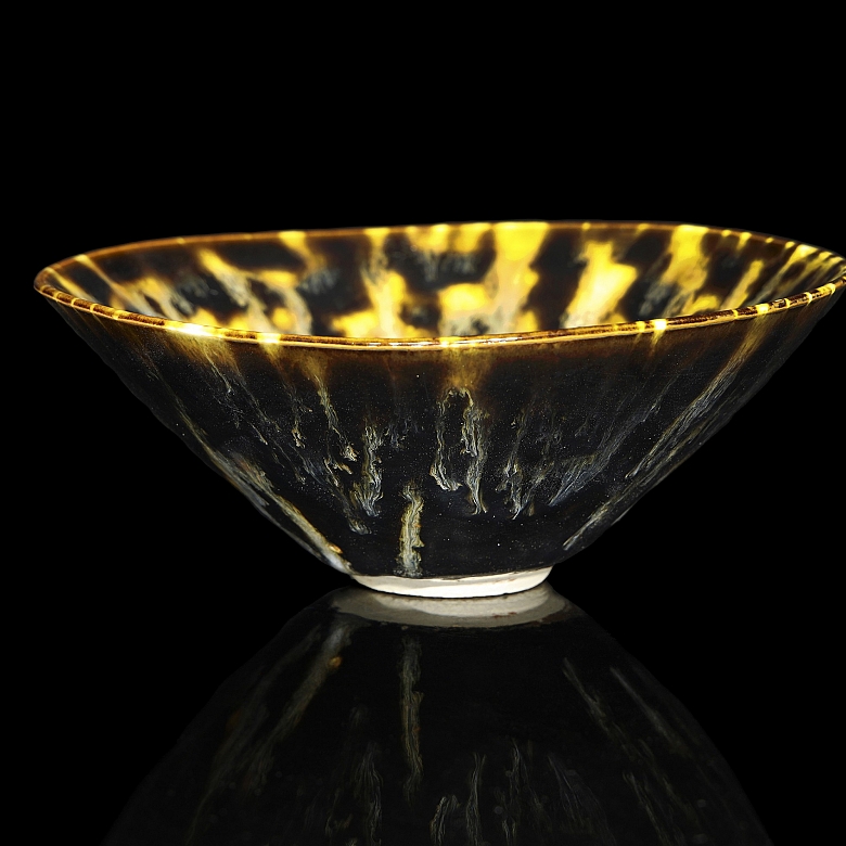 Stoneware bowl with ‘Hare skin’ glaze, Song style